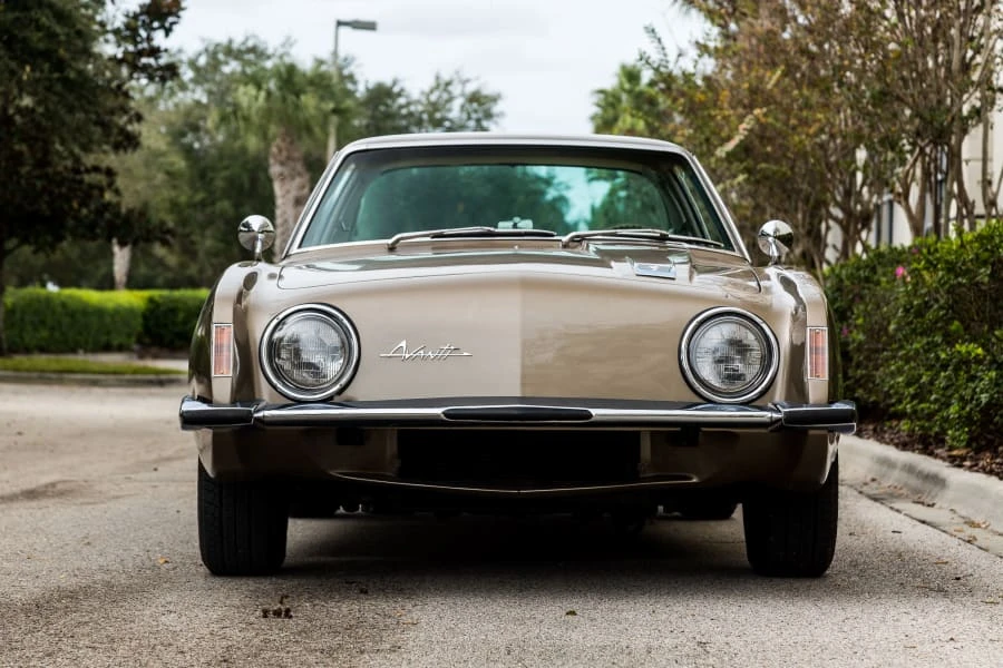 1963 Studebaker Avanti - Image 8 of 12