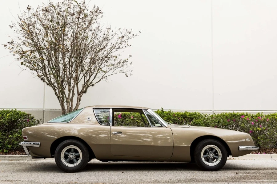 1963 Studebaker Avanti - Image 2 of 12