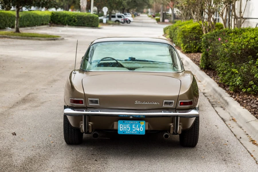 1963 Studebaker Avanti - Image 11 of 12