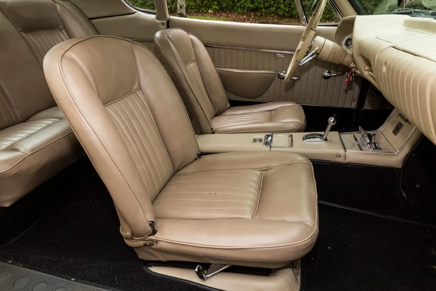 1963 Studebaker Avanti - Image 6 of 12