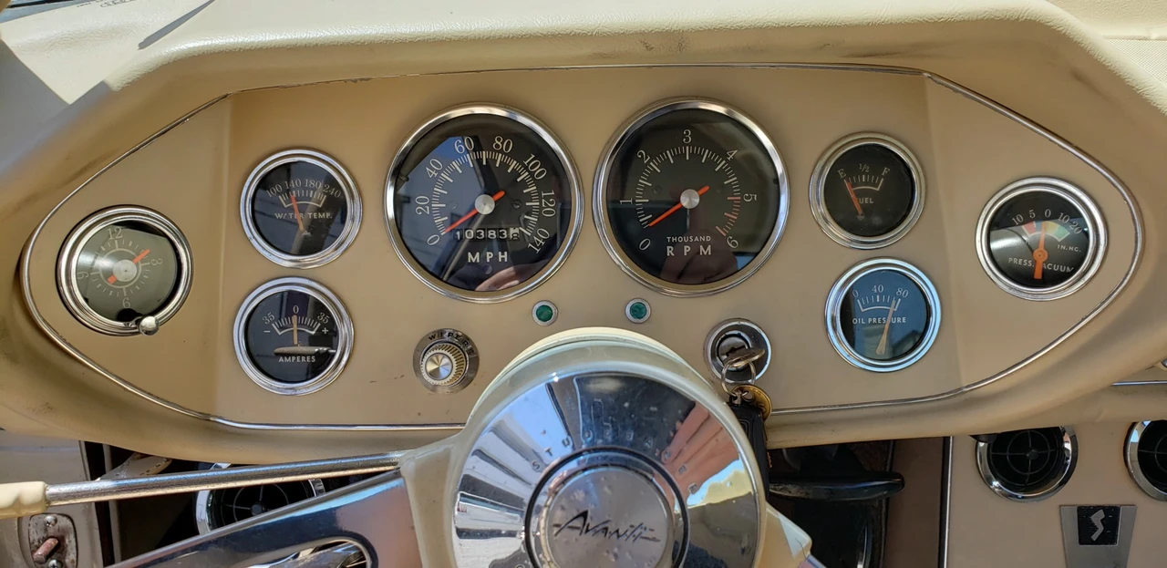 1963 Studebaker Avanti - Image 30 of 31