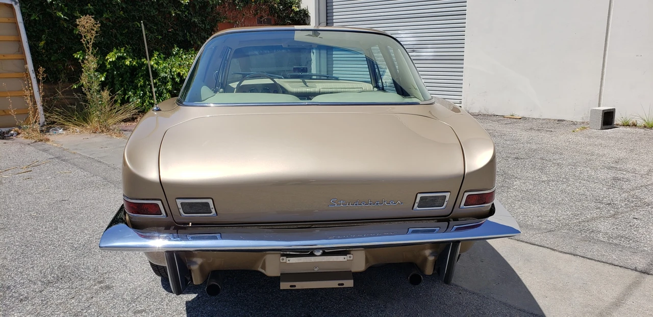 1963 Studebaker Avanti - Image 11 of 31
