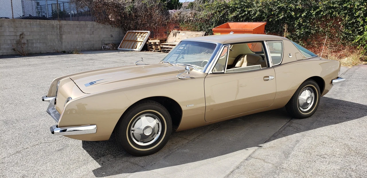 1963 Studebaker Avanti - Image 3 of 31