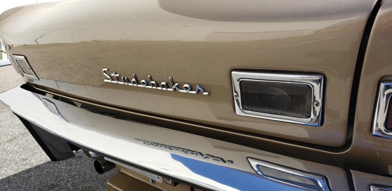 1963 Studebaker Avanti - Image 22 of 31