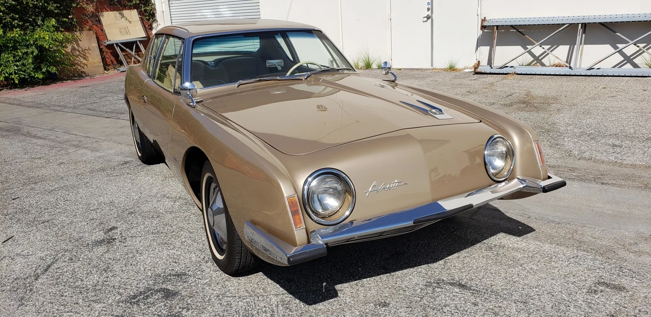 1963 Studebaker Avanti - Image 6 of 31