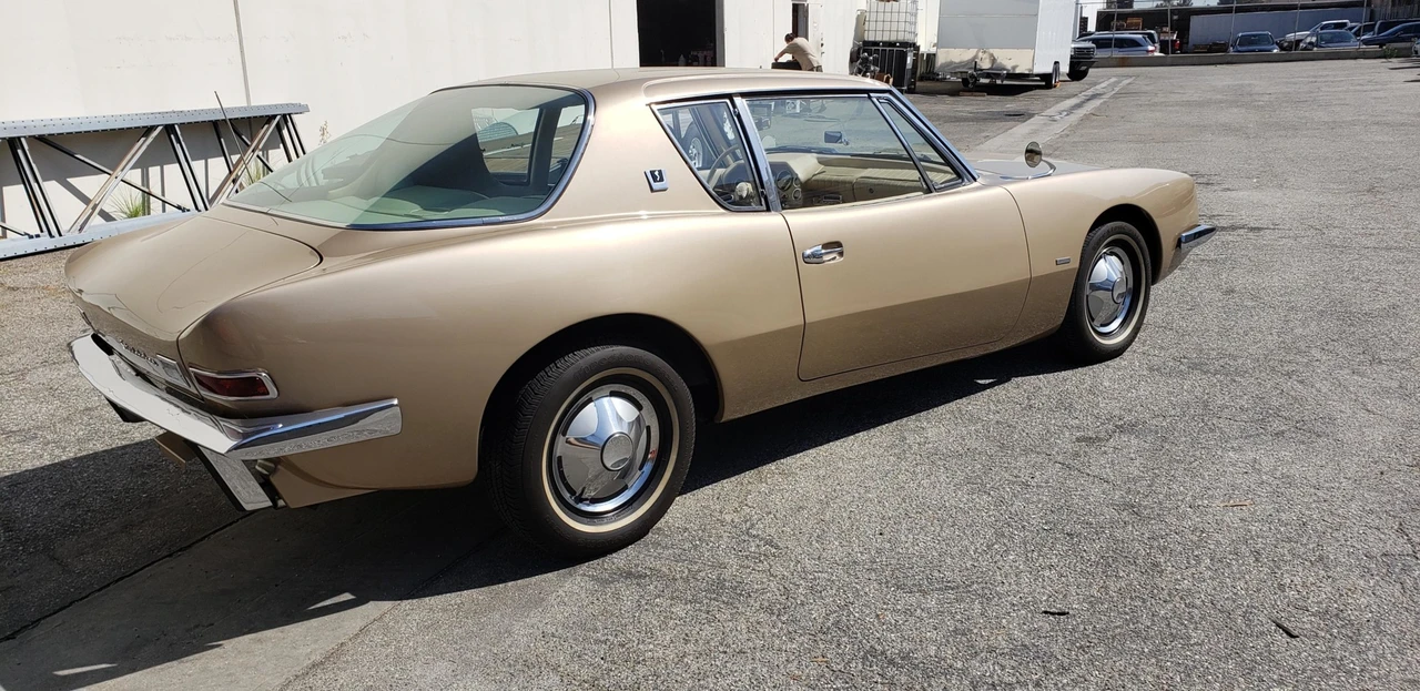 1963 Studebaker Avanti - Image 9 of 31
