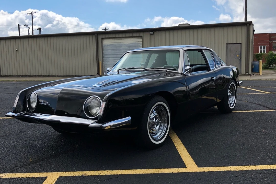 1963 Studebaker Avanti - Image 2 of 31