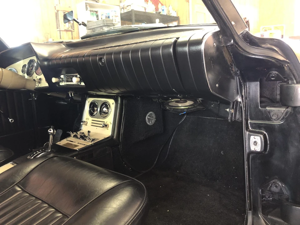 1963 Studebaker Avanti - Image 26 of 31