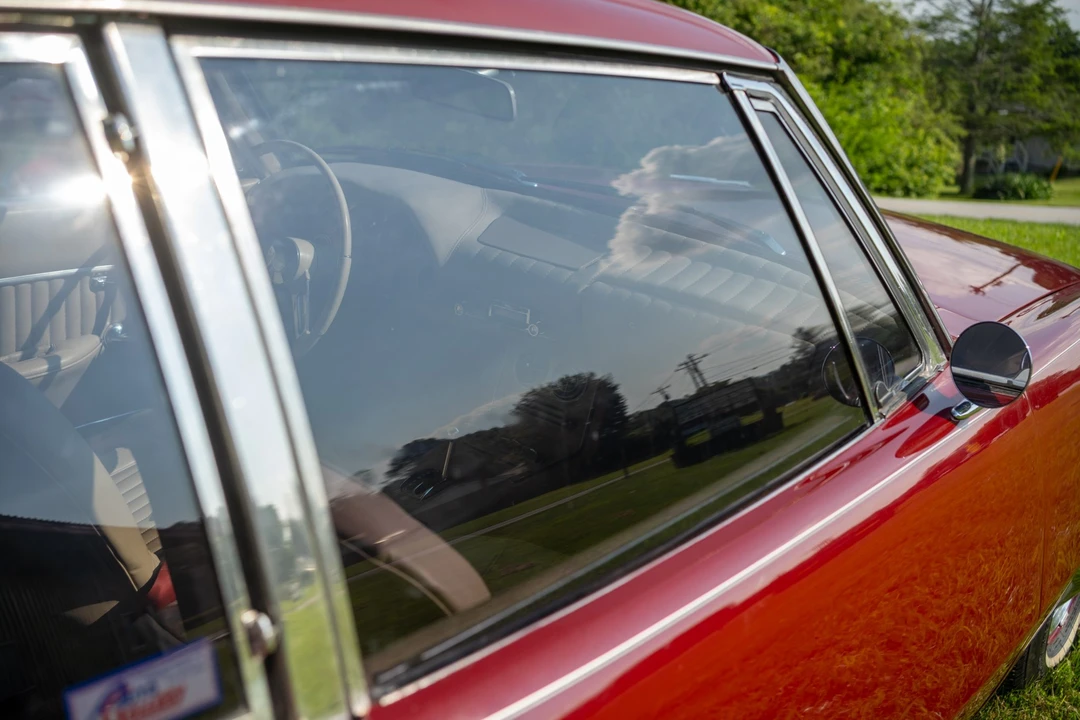 1963 Studebaker Avanti - Image 22 of 31