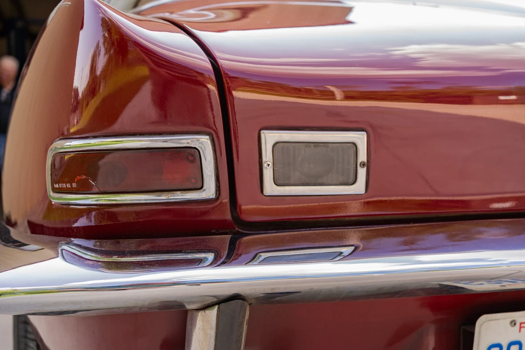 1963 Studebaker Avanti - Image 18 of 31