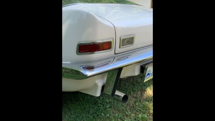 1963 Studebaker Avanti - Image 10 of 12