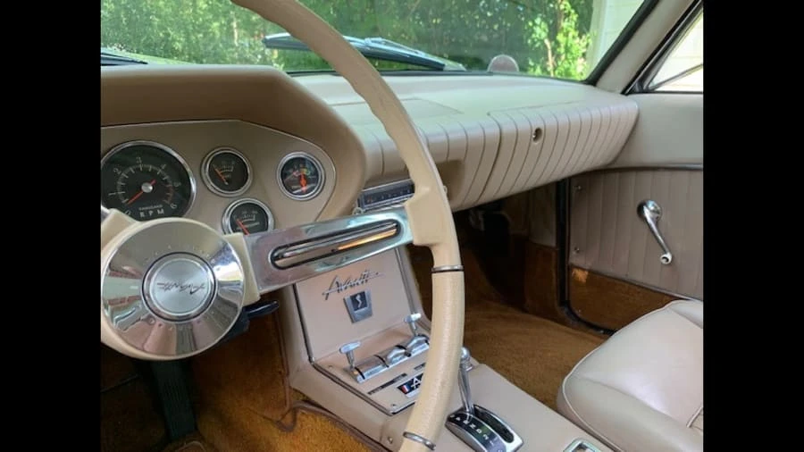 1963 Studebaker Avanti - Image 7 of 12