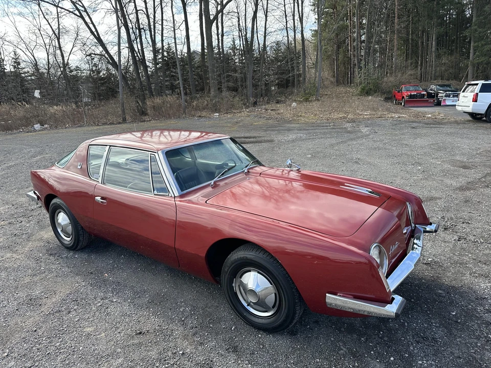 1963 Studebaker Avanti - Image 8 of 31
