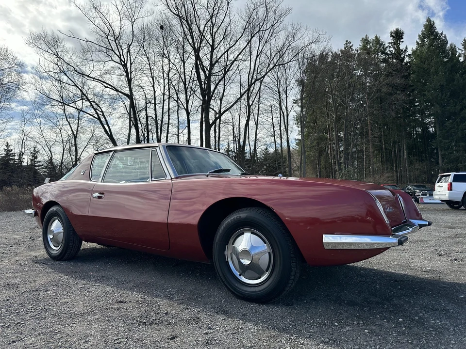 1963 Studebaker Avanti - Image 10 of 31