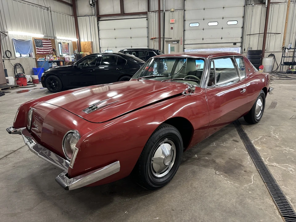 1963 Studebaker Avanti - Image 22 of 31