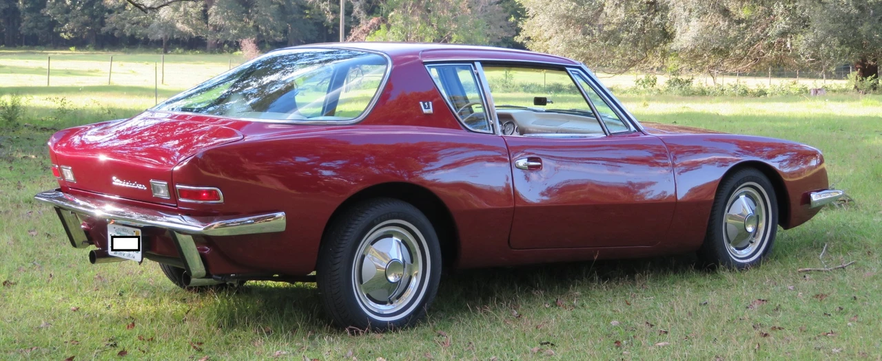 1963 Studebaker Avanti - Image 9 of 31