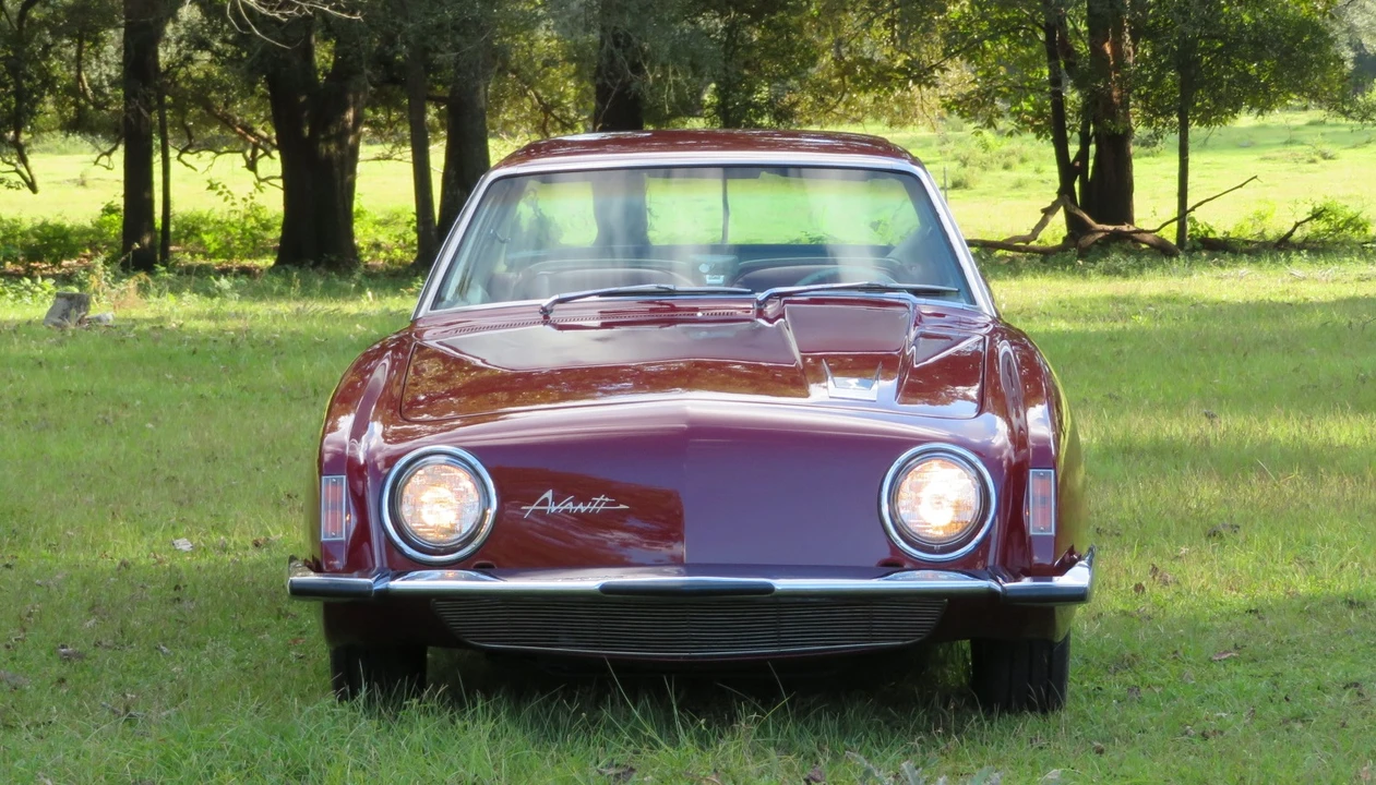 1963 Studebaker Avanti - Image 4 of 31