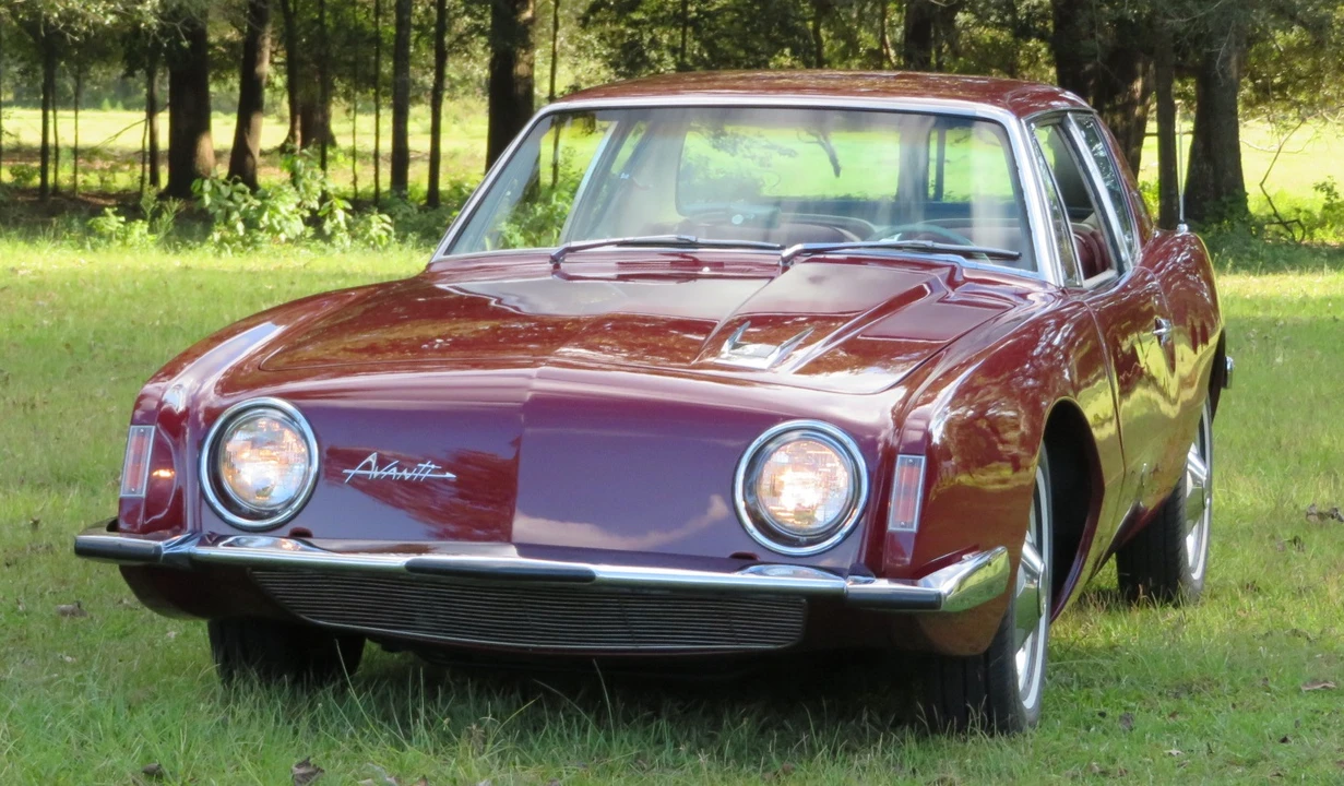 1963 Studebaker Avanti - Image 3 of 31