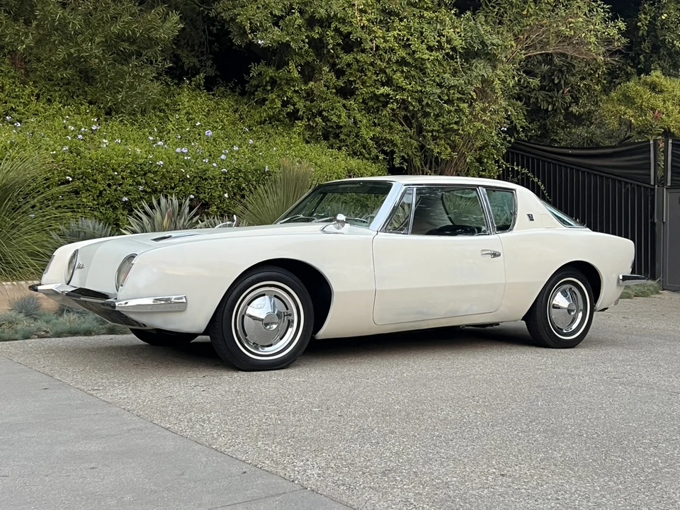 1963 Studebaker Avanti - Image 8 of 31