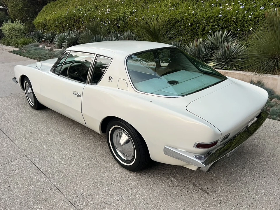 1963 Studebaker Avanti - Image 13 of 31