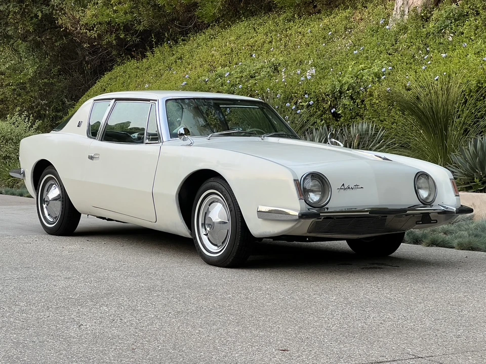 1963 Studebaker Avanti - Image 26 of 31