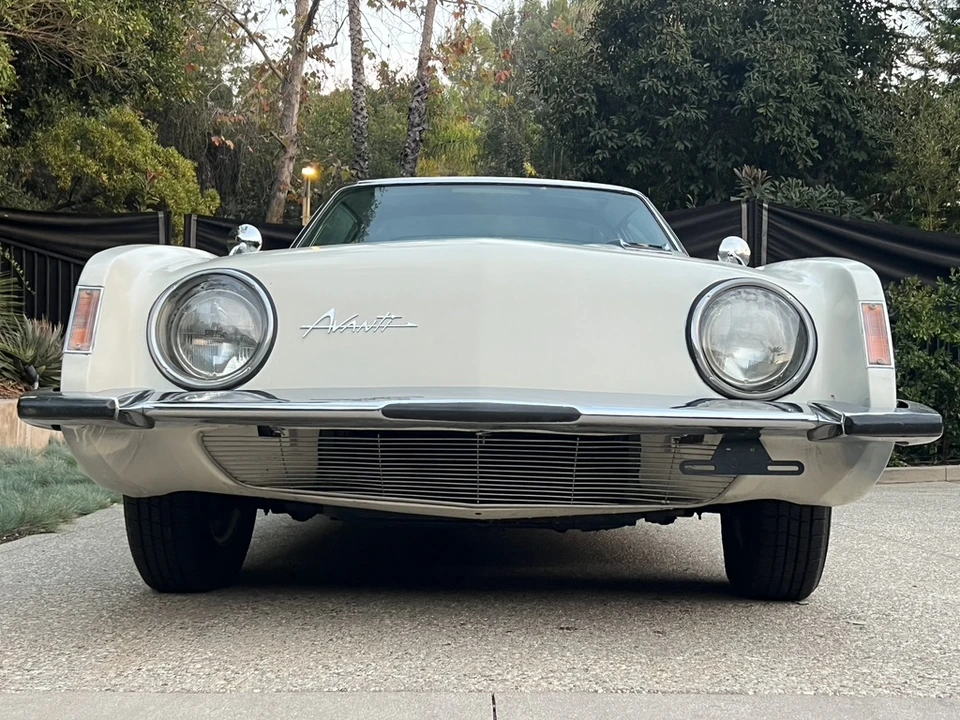 1963 Studebaker Avanti - Image 29 of 31