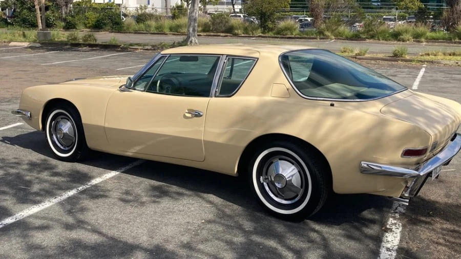 1963 Studebaker Avanti - Image 6 of 20