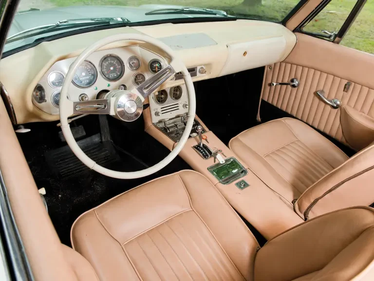1963 Studebaker Avanti - Image 5 of 23