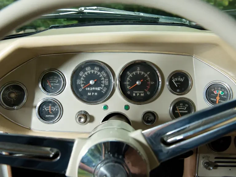 1963 Studebaker Avanti - Image 19 of 23