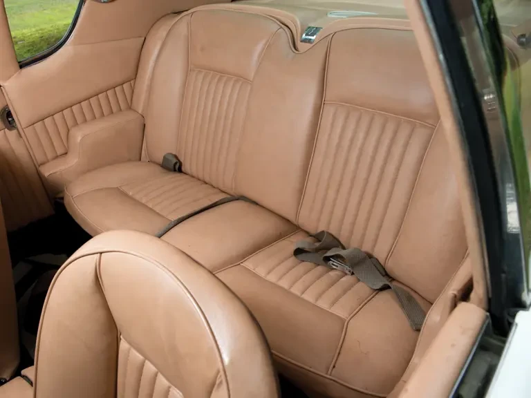 1963 Studebaker Avanti - Image 17 of 23