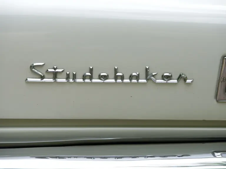 1963 Studebaker Avanti - Image 9 of 23