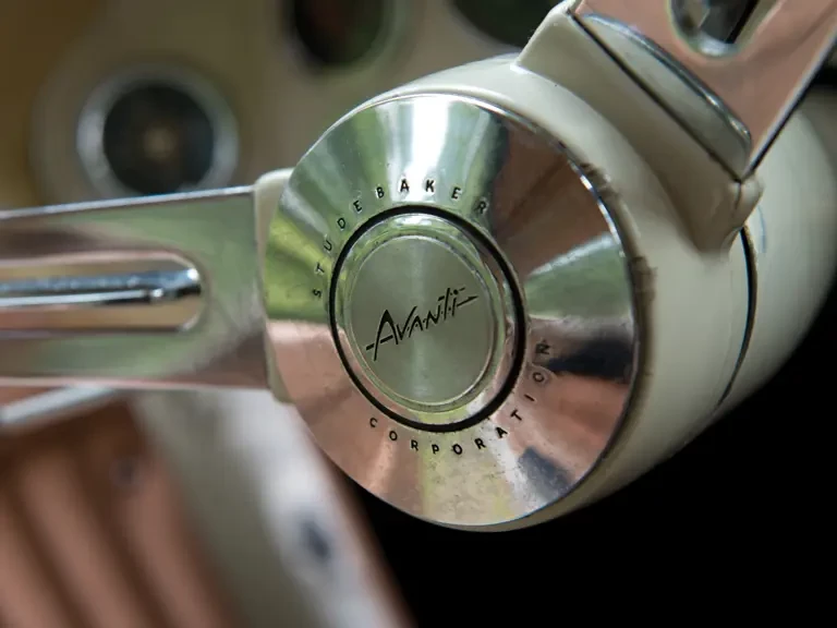 1963 Studebaker Avanti - Image 21 of 23