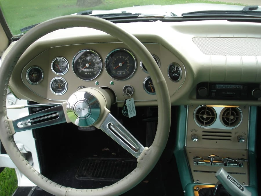 1963 Studebaker Avanti - Image 4 of 7