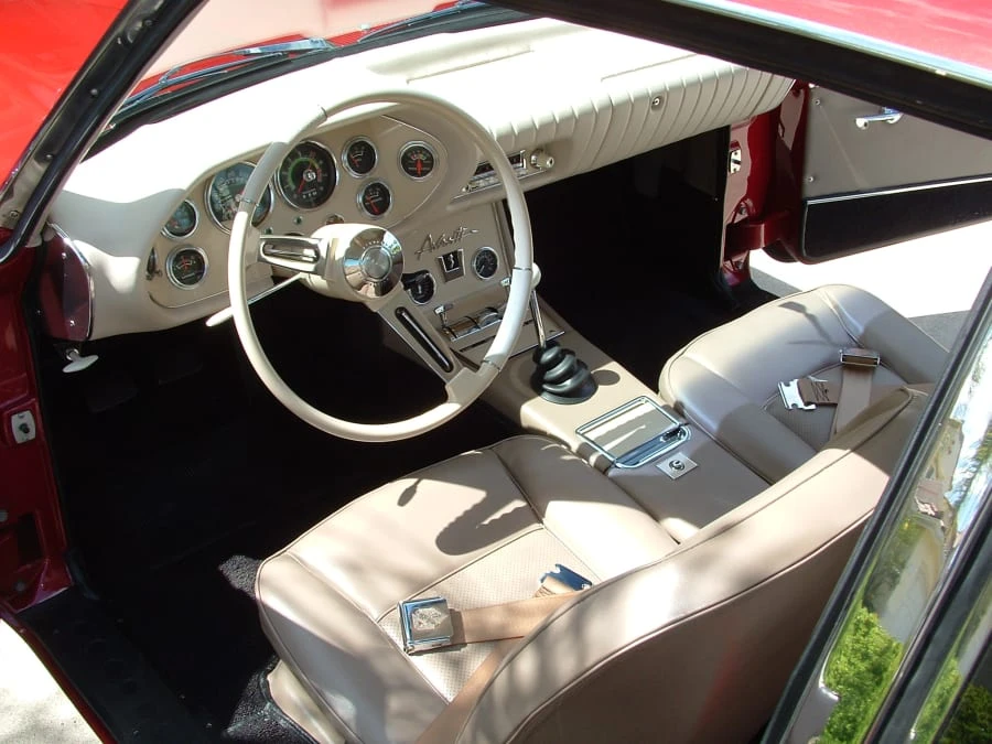 1963 Studebaker Avanti - Image 9 of 13