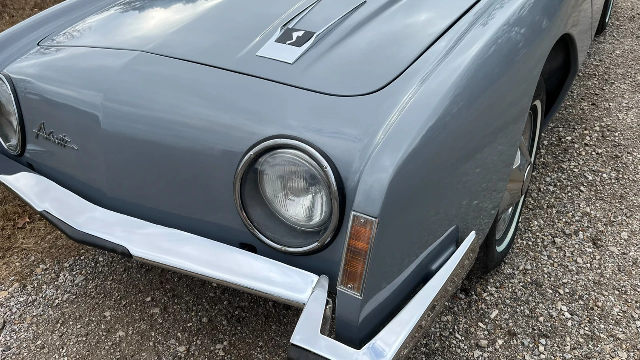 1963 Studebaker Avanti - Image 15 of 21