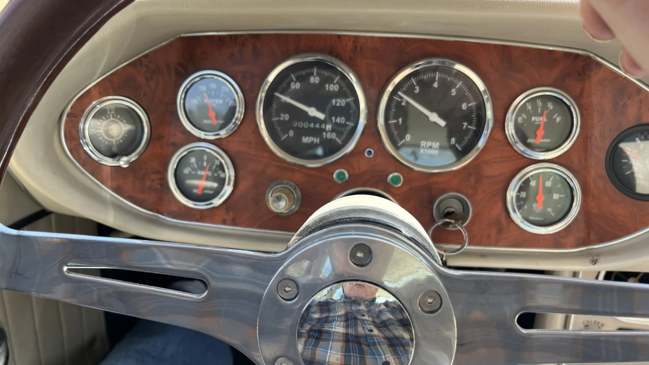 1963 Studebaker Avanti - Image 26 of 31