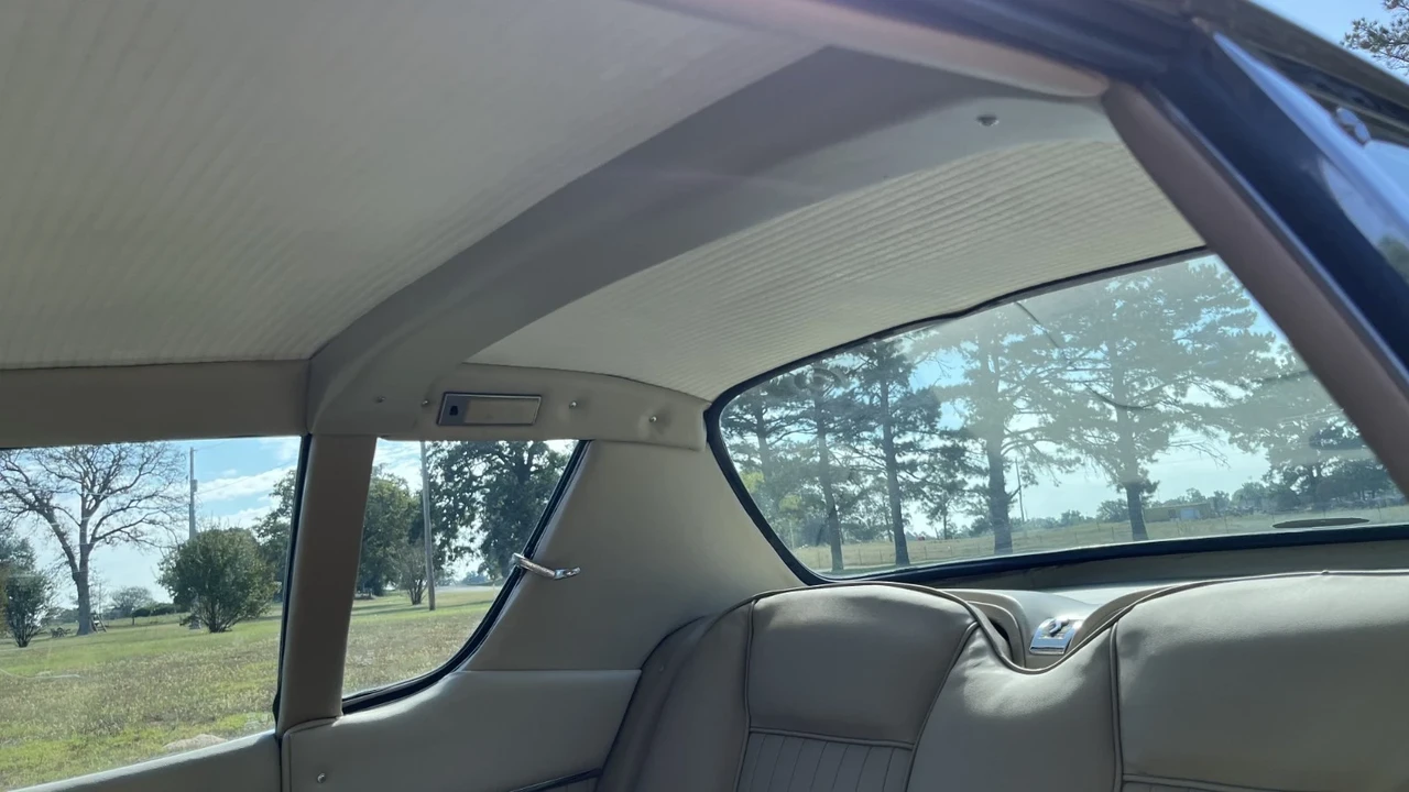 1963 Studebaker Avanti - Image 21 of 31