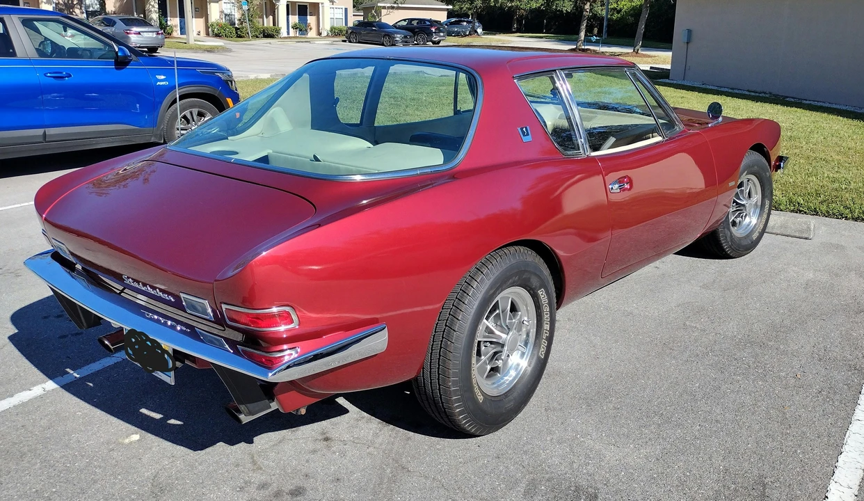1963 Studebaker Avanti - Image 6 of 7