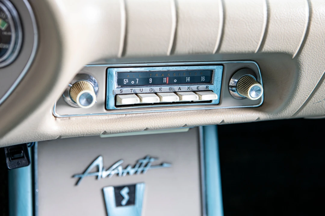 1963 Studebaker Avanti - Image 11 of 23