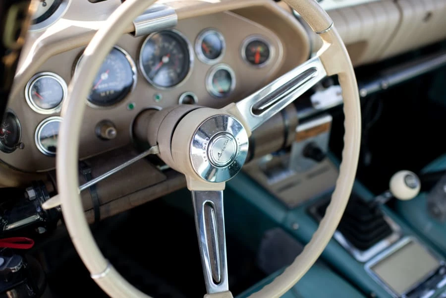 1963 Studebaker Avanti - Image 21 of 31