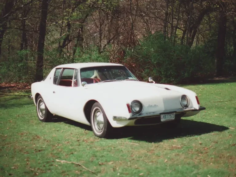 1963 Studebaker Avanti - Image 2 of 2