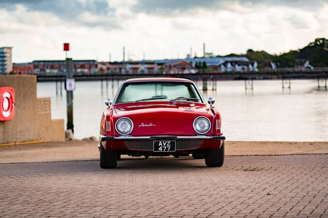 1963 Studebaker Avanti - Image 5 of 30
