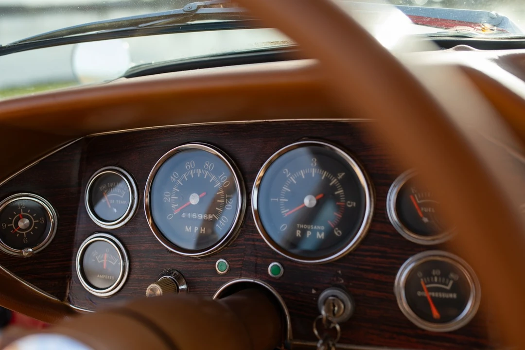 1963 Studebaker Avanti - Image 21 of 30