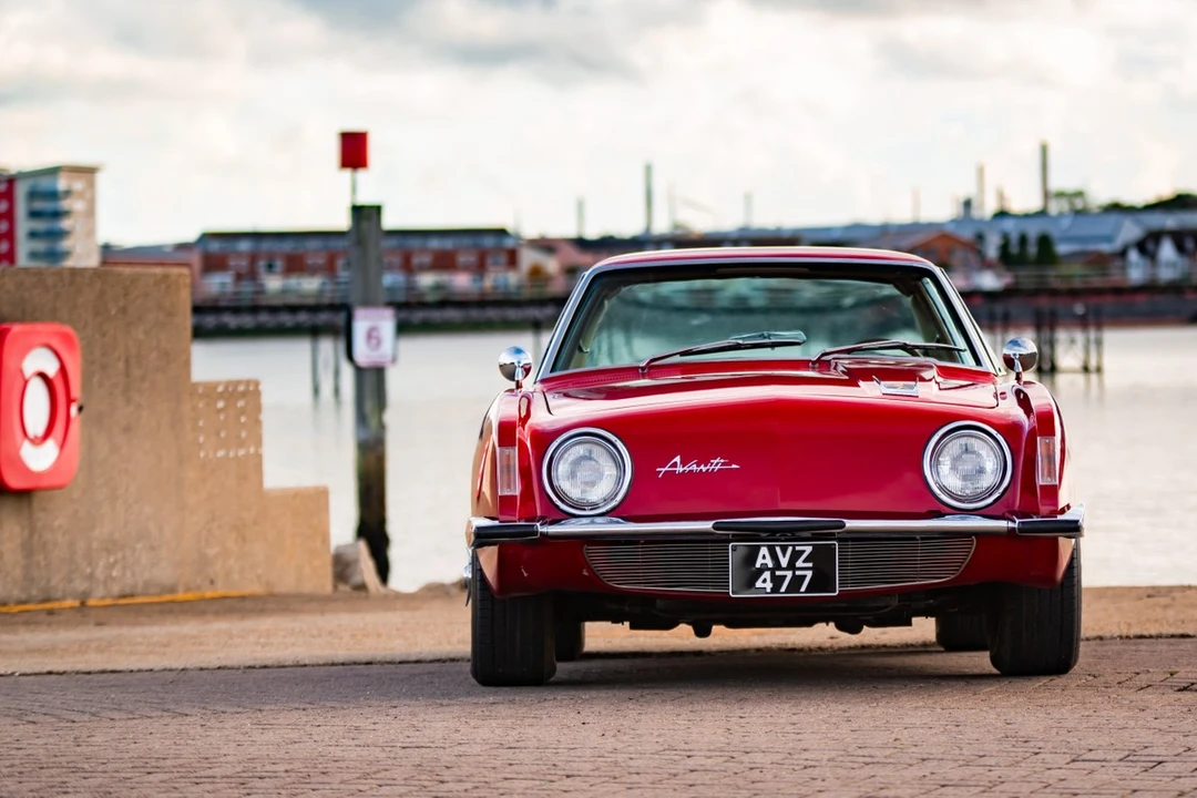 1963 Studebaker Avanti - Image 4 of 30