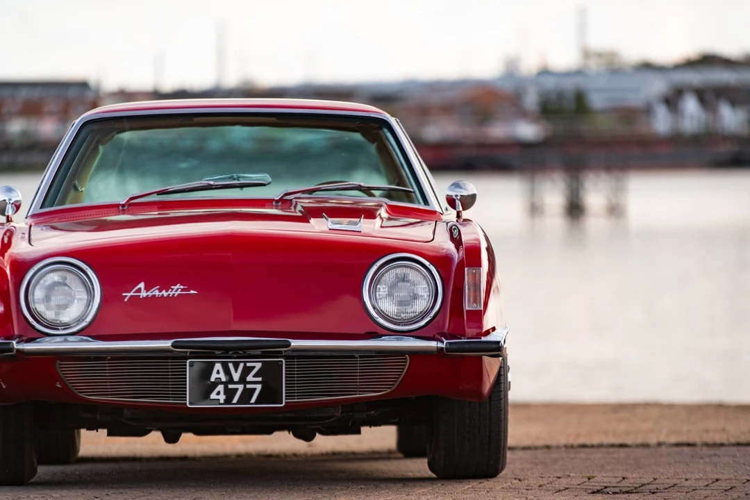 1963 Studebaker Avanti - Image 13 of 30