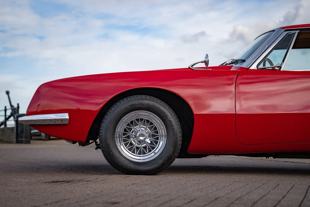 1963 Studebaker Avanti - Image 8 of 30