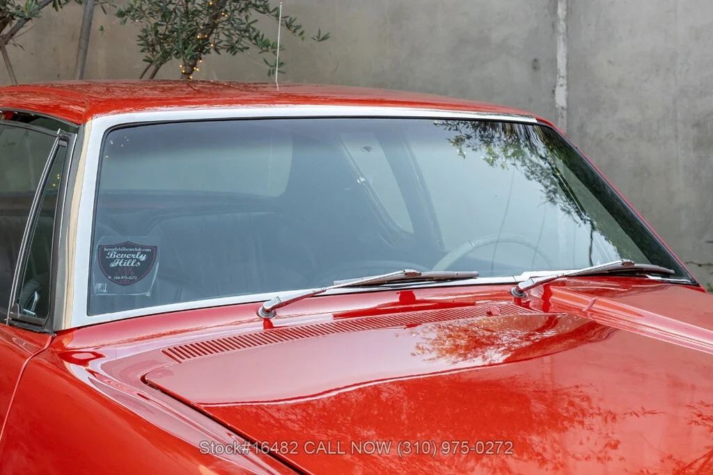 1963 Studebaker Avanti - Image 9 of 12