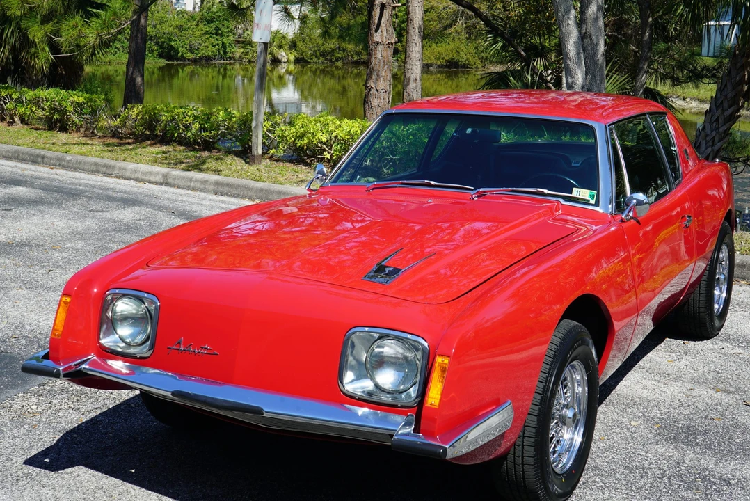 1963 Studebaker Avanti - Image 2 of 31