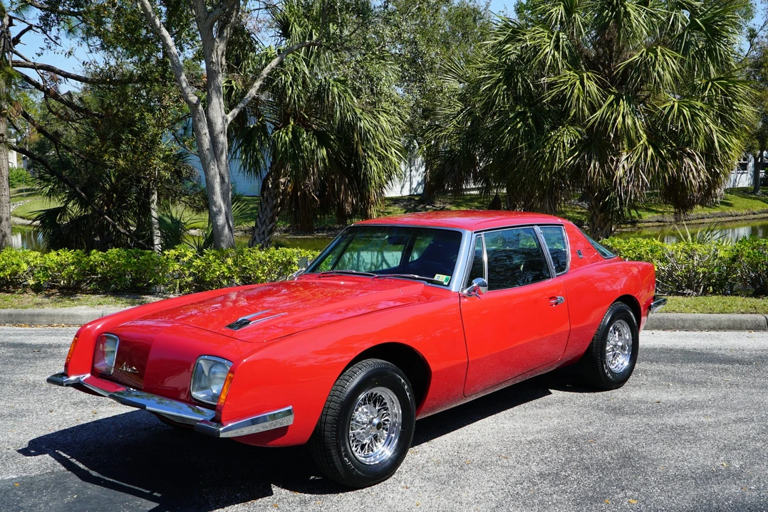 1963 Studebaker Avanti - Image 7 of 31