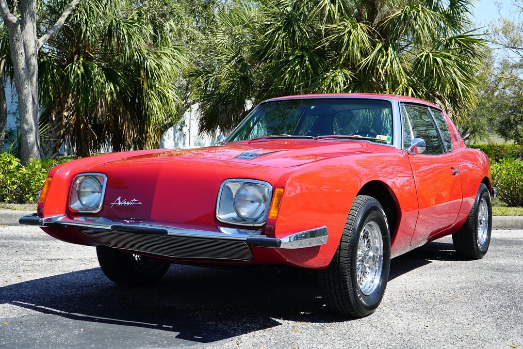1963 Studebaker Avanti - Image 5 of 31